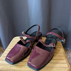 Women's Burgundy Patent Leather Mary Jane Shoes
